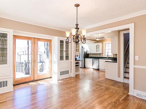3rd image of 2034 Baxterly Ave