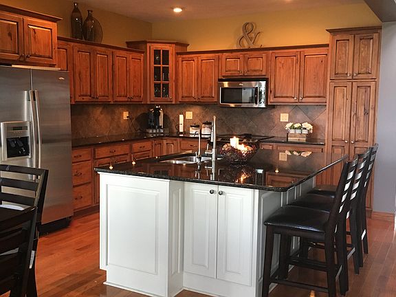 2nd image of 51 Jansen Cir