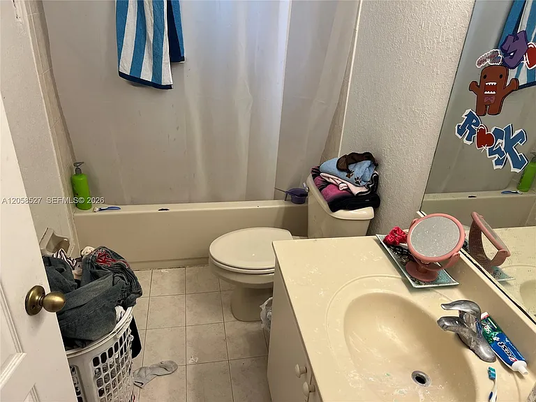 1535 SE 26th St #200 — Photo 33