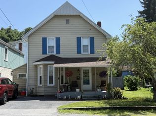 704 W Water St, Bellefonte, PA 16823