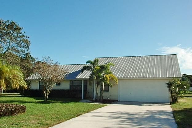 1st image of 8436 SE Bayberry Ter