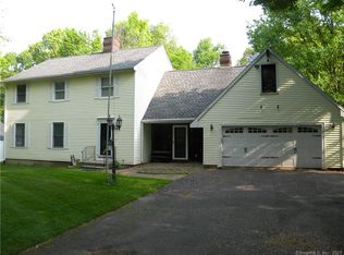 130 Longview Ave, Bristol, CT 06010