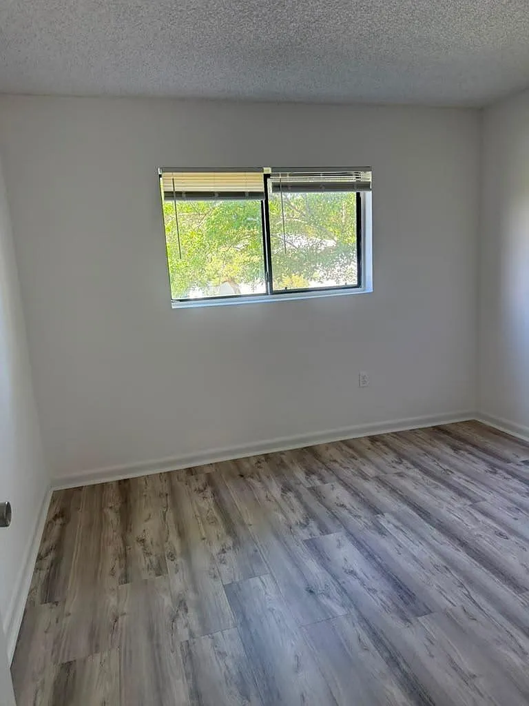 1 bed, 1.0 bath, 739 sqft, $1,799 — Photo 1