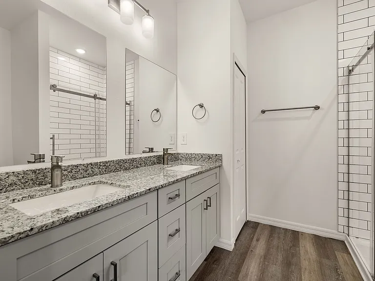 1070 Nomad Rd #1070 — Photo 19