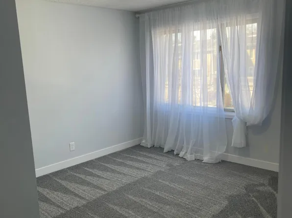 7607 Harold Ave, Golden Valley, MN 55427