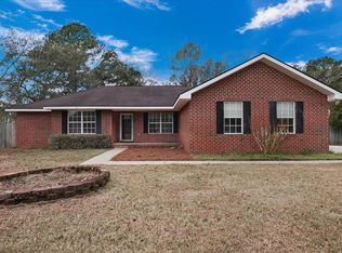 153 Hughes Dr, Midway, GA 31320