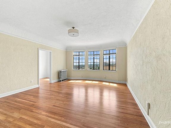 5th image of 57 Hermann St #55-607