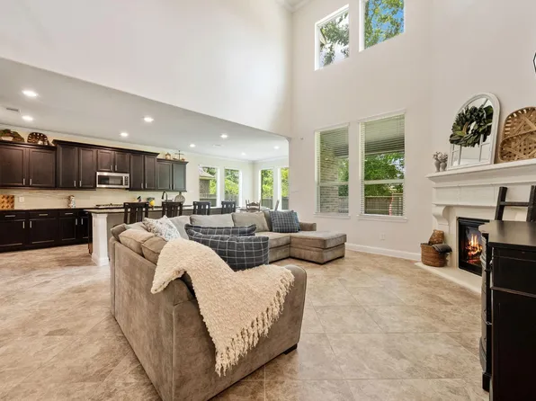 23486 Fauburg Dr, New Caney, TX 77357