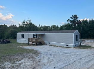 1413 Bettis Academy Rd, Trenton, SC 29847