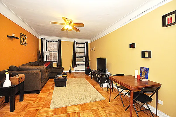 Rented by M.Woods & Associates | media 3