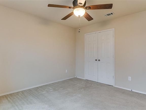 5th image of 405 Glenn Ct