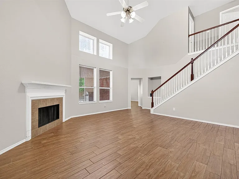 17611 Haywood Oaks Dr — Photo 6