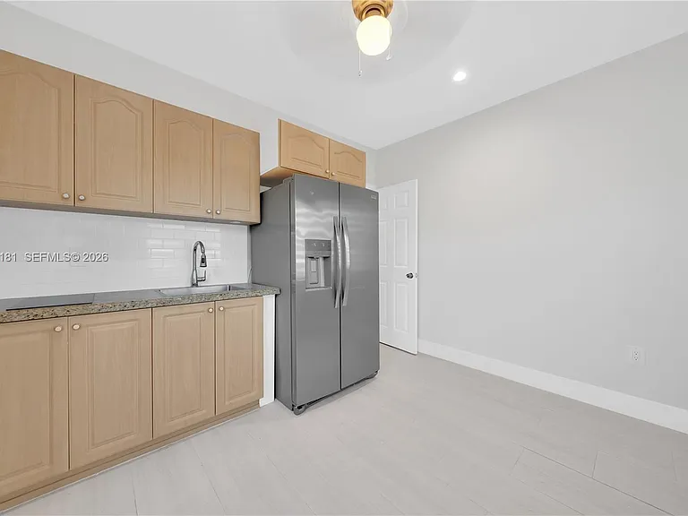 7555 SW 28th Street Rd #A — Photo 4