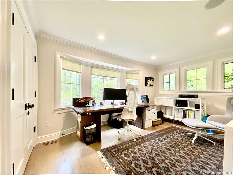 7 Whaling Rd — Photo 13