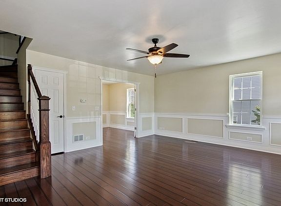 3rd image of 4339 Linscott Ave