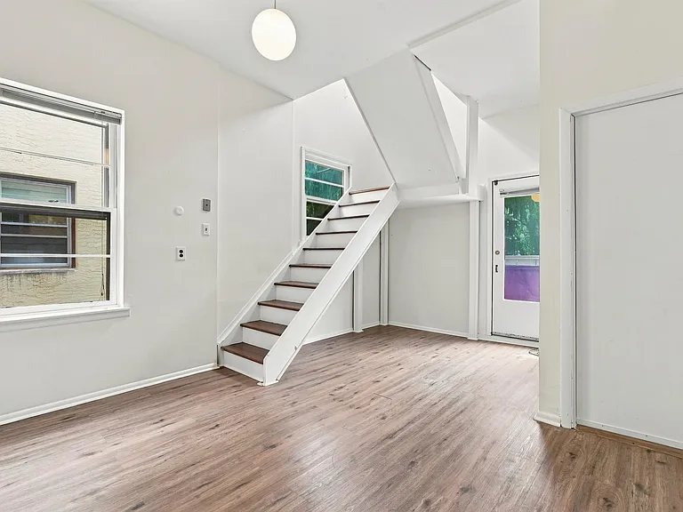 2036 Mount Vernon St #2RR — Photo 10