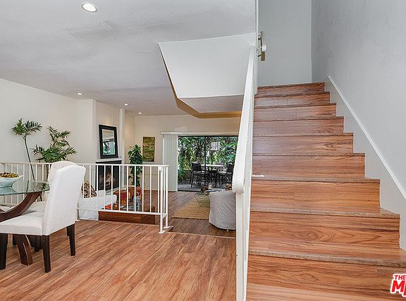 5th image of 1830 Kelton Ave APT 11