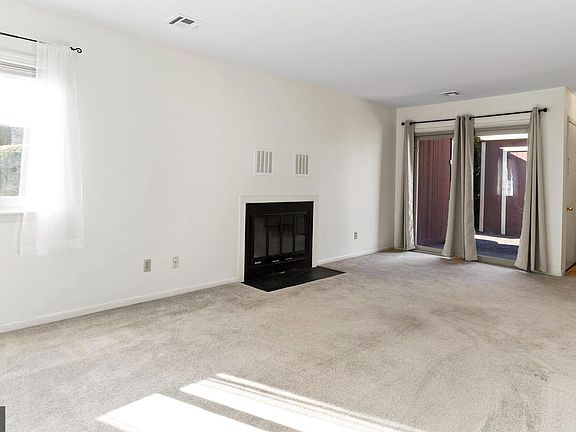 2nd image of 819 Brian Dr