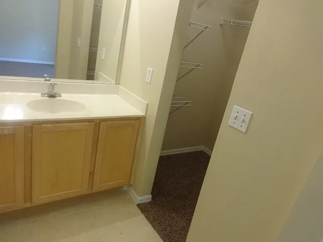 2056 Redwood Cir NE — Photo 11