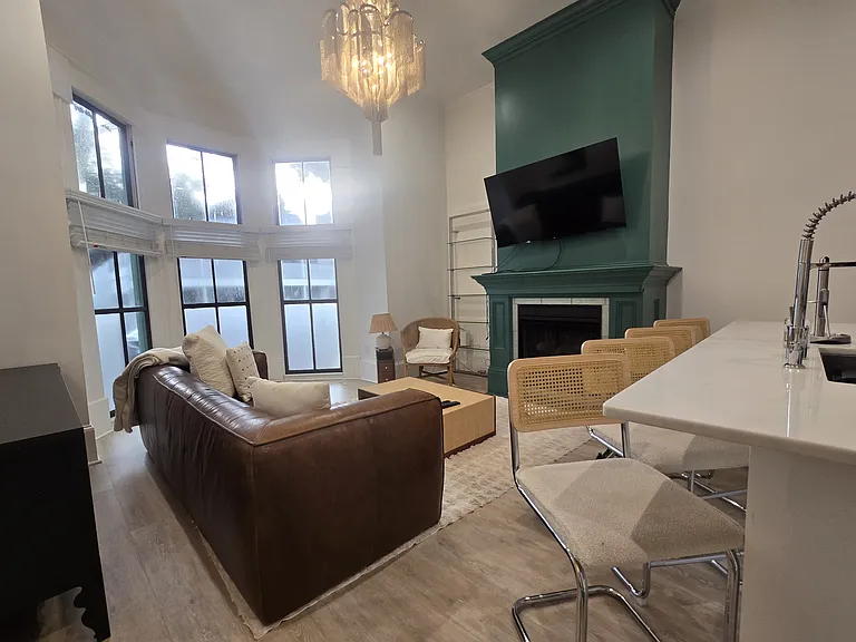 306 W Park Ave #A — Photo 26