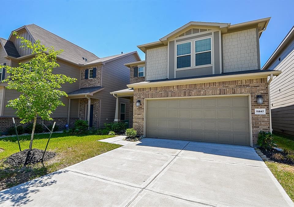 1st image of 15847 Sunny Stone Dr