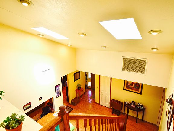 2nd image of 10414 Somerset Blvd