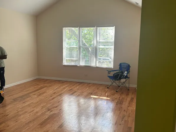 1346 E 73rd St #2, Chicago, IL 60619