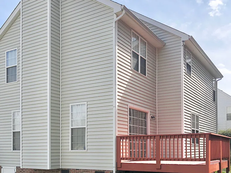 2707 Stadium Dr — Photo 13