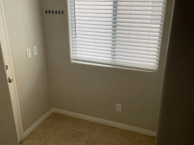 6574 Gertrude Ct — Photo 5