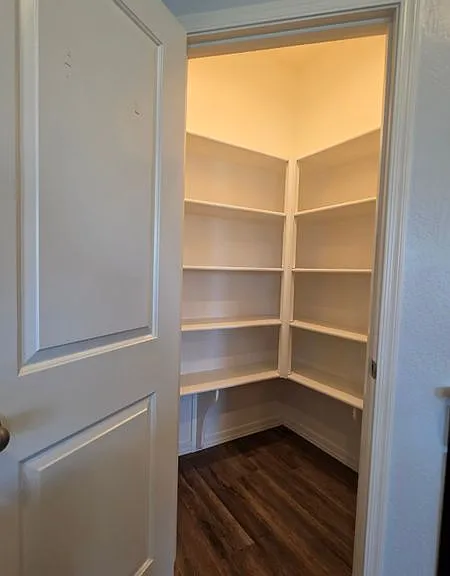 37392 W Capri Ave — Photo 4