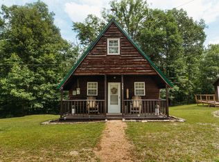 368 Twin Oaks Rd, Wellington, KY 40387