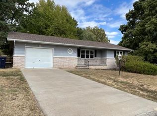 620 E 24th St, Baxter Springs, KS 66713