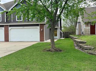 3513 Field Stone Ct, Lawrence, KS 66049