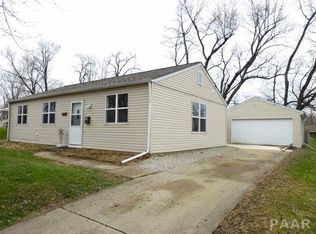 206 Grant Rd, Marquette Heights, IL 61554