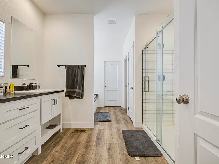 4057 N Solar St — Photo 29