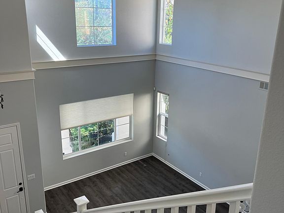 3rd image of 108 Portsmouth Dr