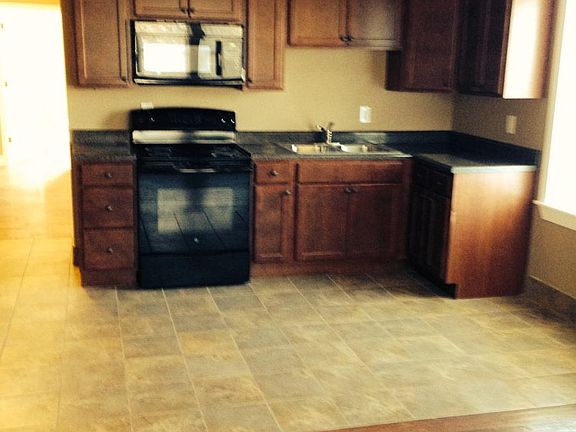 5th image of 3934 Parker Ave #2