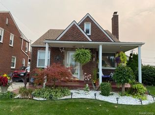 4421 Lapham St, Dearborn, MI 48126