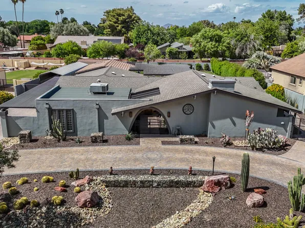 1020 E EL FREDA Road, Tempe, AZ 85284