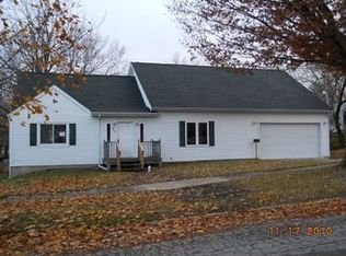 545 Hunter Blvd, Lansing, MI 48910
