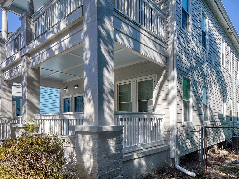 1114 E Anderson St #A — Photo 11