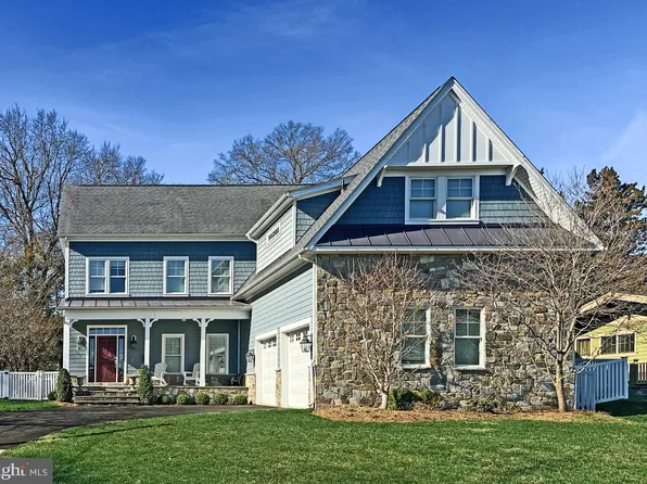 303 Charles St SE, Vienna, VA 22180