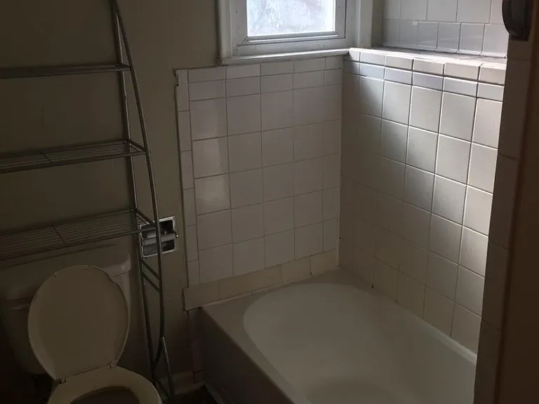 230 W Main St #1 — Photo 5