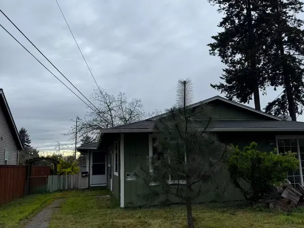2714 K St, Vancouver, WA 98663