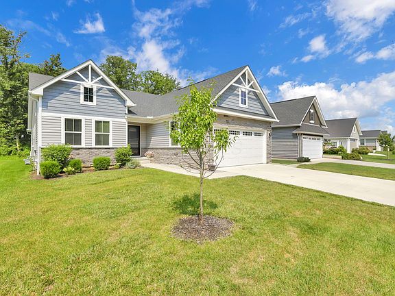 4th image of 880 Buchloe Dr