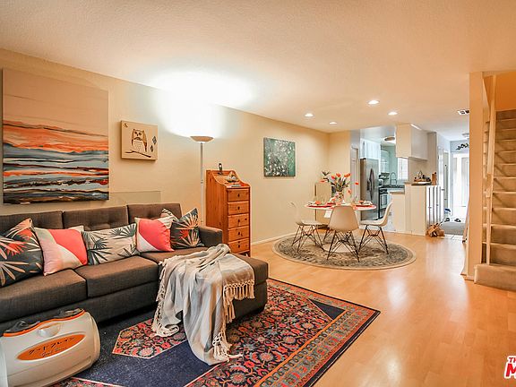 2nd image of 148 S Gramercy Pl APT 4