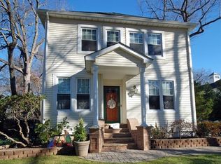 8 Maple St, Chatham, NJ 07928