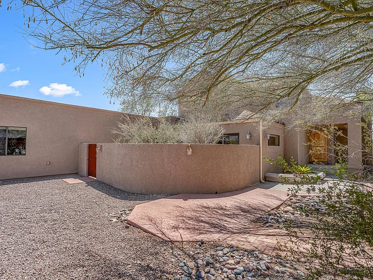 10270 E Glenn St — Photo 28