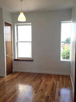 Rented by Full Time Management | media 9