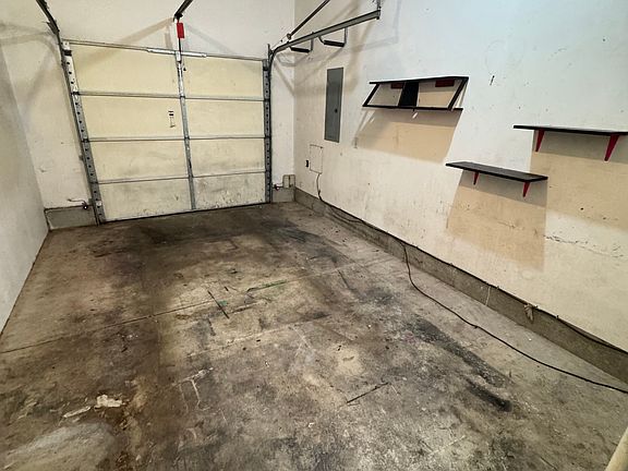 5th image of 4177 Bluebelle Way
